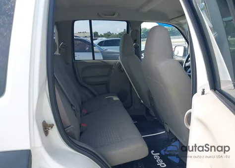 2006 Jeep Liberty Sport from USA, damaged, VIN 1J4GK48K56W215508